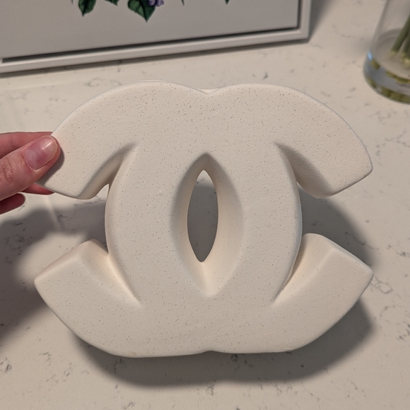 🆕 Ceramic CC logo vase - Picture 6 of 10